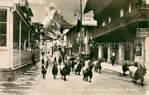 AK / Ansichtskarte Zermatt_VS Strassenpartie mit Matterhorn Zermatt_VS