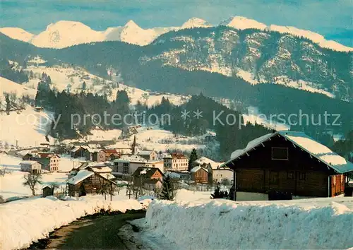 AK / Ansichtskarte Saint Jean de Sixt Vue generale du village et les Alpes en hiver Saint Jean de Sixt