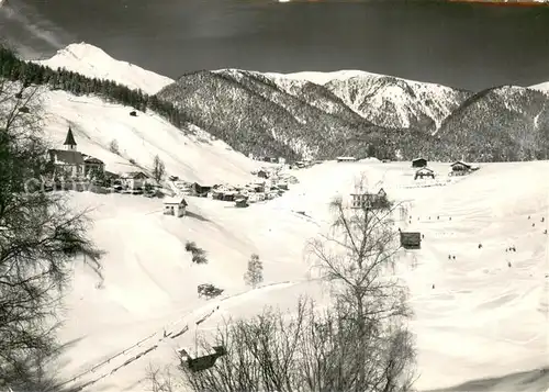 AK / Ansichtskarte Wiesen_Albula mit Skilift uebungsgelaende und Valbellahorn 