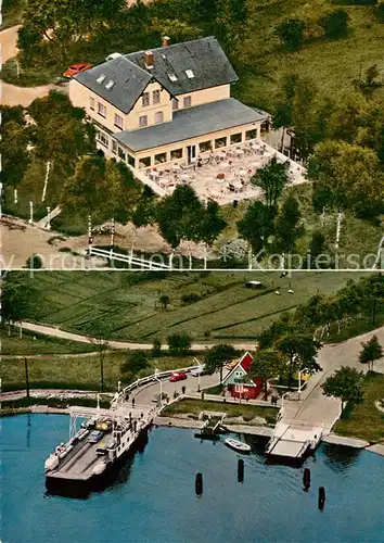 AK / Ansichtskarte Burg_Dithmarschen Hotel Pension Burger Faehrhaus mit Faehre Fliegeraufnahme Burg Dithmarschen