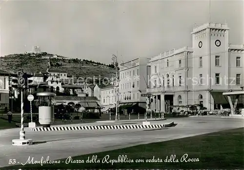 AK / Ansichtskarte Monfalcone Piazza della Repubblica con veduta della Rocca Monfalcone