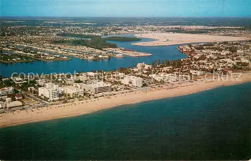 AK / Ansichtskarte Lauderdale_Fort_Florida Fliegeraufnahme Beach Panorama 