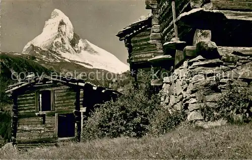 AK / Ansichtskarte Zermatt_VS Walliser Stadel am Fusse des Matterhorns Zermatt_VS