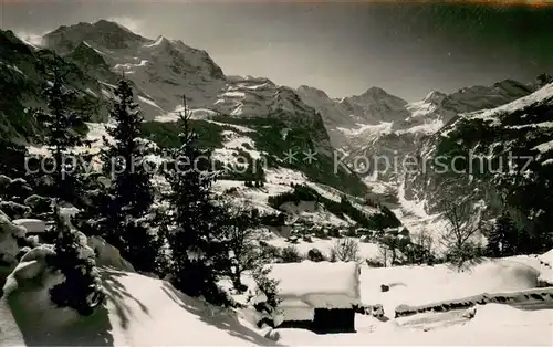 AK / Ansichtskarte Wengen__BE mit Jungfrau und Breithorngruppe 