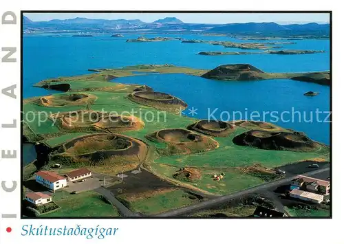 AK / Ansichtskarte Skutustadagigar_Iceland Kraterlandschaft Myvatn See 