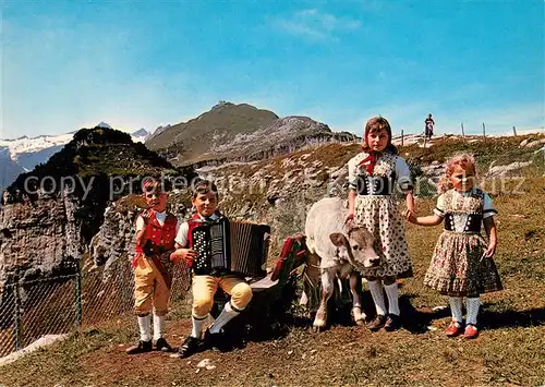 AK / Ansichtskarte Appenzell_IR Ebenalp mit Blick zum Saentis Altmann und Schaefler Trachtenkinder Appenzell IR