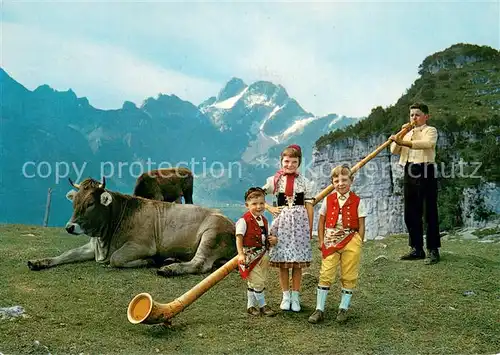AK / Ansichtskarte Appenzell_IR Auf Ebenalp Trachtenkinder Alphornblaeser Rinder Appenzell IR