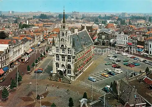 AK / Ansichtskarte Gouda Marktplatz Gotisches Stadthaus  Gouda