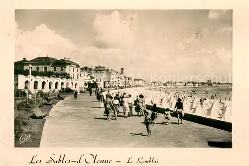 AK / Ansichtskarte Les_Sables d_Olonne_85 Le Remblai 