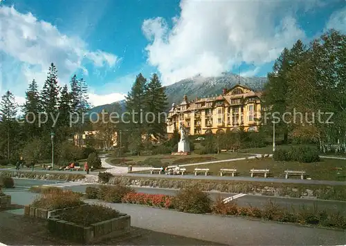 AK / Ansichtskarte Starom_Smokovci_Slovakia Hotel Grand Parkanlagen Denkmal 