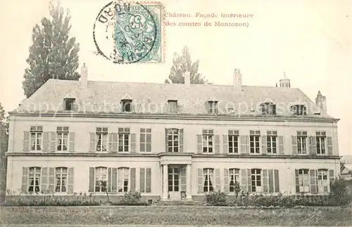 AK / Ansichtskarte Raches_59 Chateau des Comtes de Montozon Facade interieure 