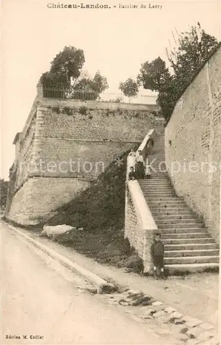 AK / Ansichtskarte Chateau Landon Escalier du Larry Chateau Landon