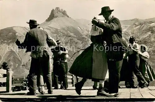 AK / Ansichtskarte Frutigen_BE Sennentanz im Berner Oberland Frutigen BE