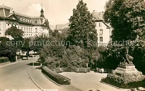 AK / Ansichtskarte Chur_GR Fontanedenkmal mit Postgebaeude Chur_GR