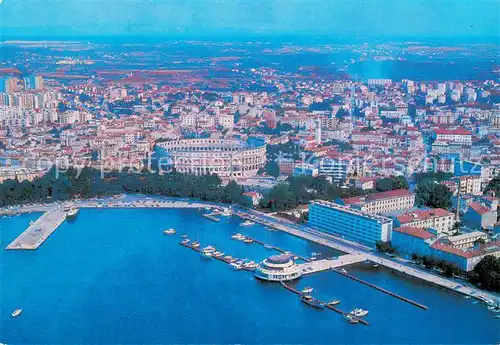 AK / Ansichtskarte Pula_Pola_Croatia Stadtpanorama Hafen Arena 