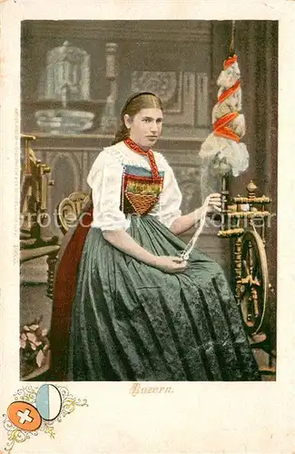 AK / Ansichtskarte Luzern__LU Frau am Spinnrad 