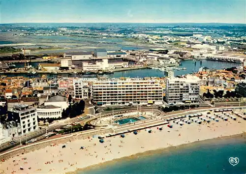 AK / Ansichtskarte Les_Sables d_Olonne_85 Fliegeraufnahme Schwimmbad Casino 
