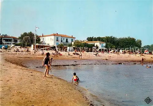 AK / Ansichtskarte La_Tranche sur Mer Strand und Hotel Le Reve La_Tranche sur Mer