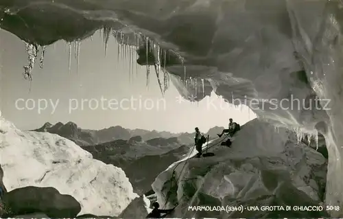 AK / Ansichtskarte Marmolada_3340m_Trentino Una Grotta di Ghiaccio 