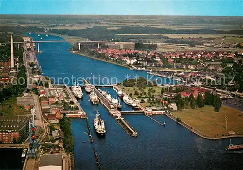 AK / Ansichtskarte Holtenau_Kiel Schleusen mit Hochbruecken Holtenau Kiel