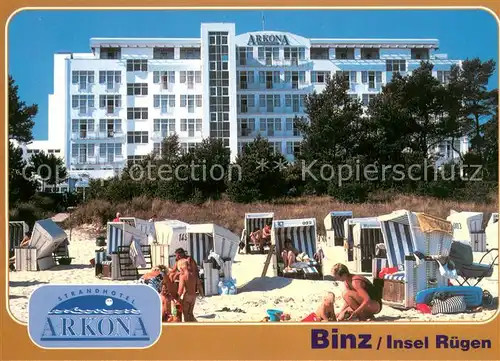 AK / Ansichtskarte Binz_Ruegen Strandhotel Arkona Strandleben Binz_Ruegen