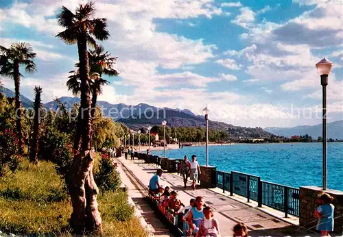 AK / Ansichtskarte Luino_Lago Maggiore Lungolago Luino_Lago Maggiore