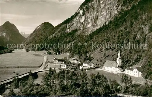 AK / Ansichtskarte Schneizlreuth Ansicht mit Kirche Deutsche Alpenstrasse Alpen Schneizlreuth