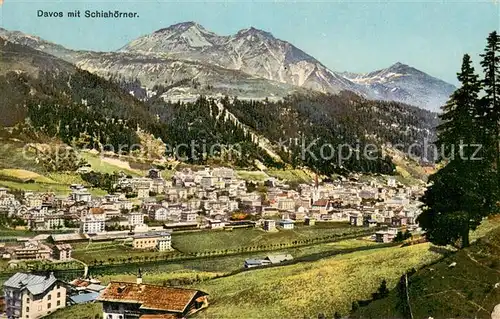 AK / Ansichtskarte Davos_GR mit Schiahoerner Davos_GR