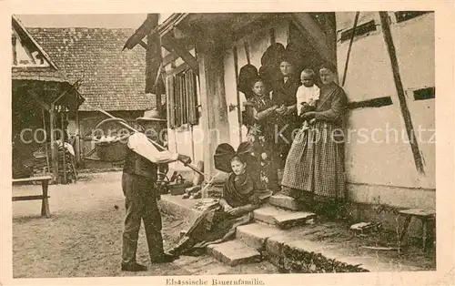 AK / Ansichtskarte Bauernhaus Elsassische Bauernfamilie 