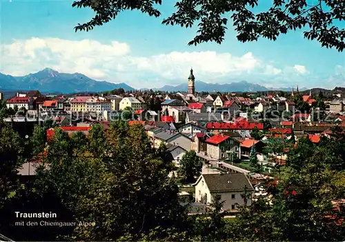 AK / Ansichtskarte Traunstein_Oberbayern Stadtpanorama mit Chiemgauer Alpen Traunstein_Oberbayern