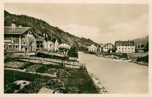 AK / Ansichtskarte Ponte_Albula_La_Punt Chamues ch_GR Strassenpartie 