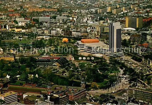 AK / Ansichtskarte Hamburg Ausstellungspark Planten un Blomen Hotel Loews Hamburg Plaza und Congress Centrum Hamburg Fliegeraufnahme Hamburg