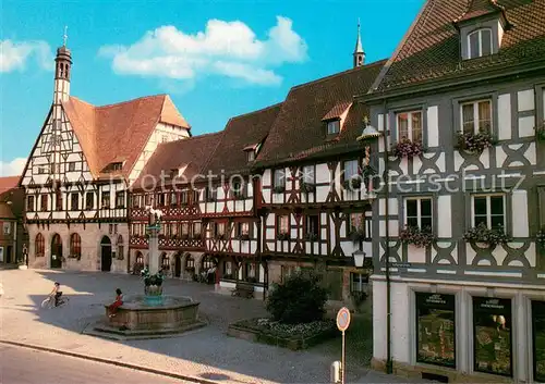 AK / Ansichtskarte Forchheim_Oberfranken Stadtzentrum Brunnen Altstadt Fachwerkhaeuser Forchheim Oberfranken