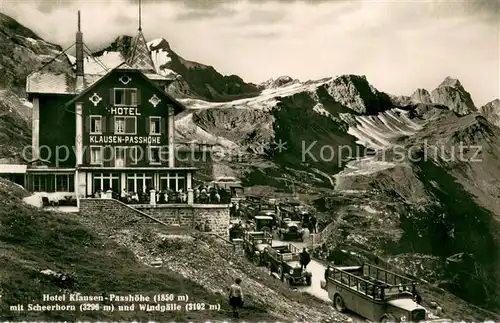 AK / Ansichtskarte Klausenpass Hotel Klausen Passhoehe mit Scheerhorn und Windgaelle Klausenpass