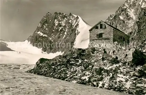 AK / Ansichtskarte Saas Fee Britanniahuette mit Rimpfischhorn Saas Fee