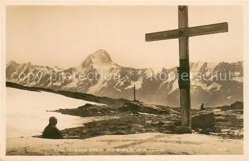 AK / Ansichtskarte Loetschenpass_BE mit Gipfelkreuz und Bietschhorn 