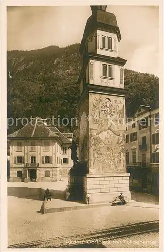 AK / Ansichtskarte Altdorf__UR Dorfplatz mit Telldenkmal 