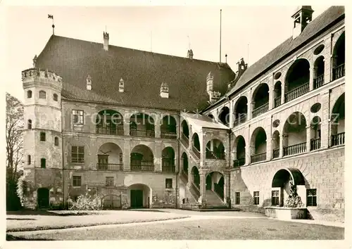 AK / Ansichtskarte Landshut_Isar Burg Trausnitz Burghof Landshut Isar