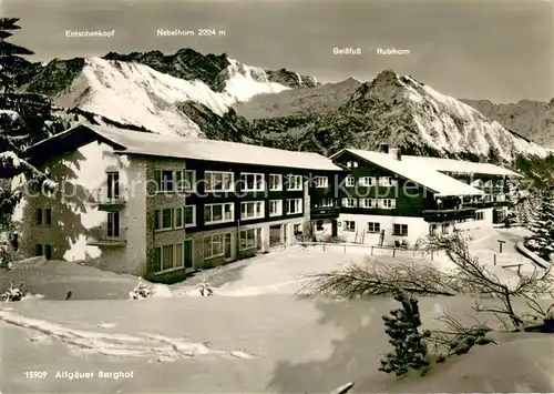 AK / Ansichtskarte Sonthofen_Oberallgaeu Kur  und Sporthotel Allgaeuer Berghof Winterlandschaft Allgaeuer Alpen Sonthofen Oberallgaeu