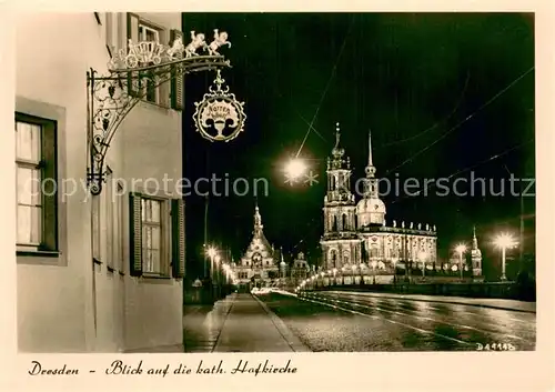 AK / Ansichtskarte Dresden Kath. Hofkirche bei Nacht Dresden
