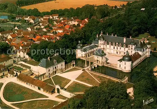 AK / Ansichtskarte Tanlay Vue aerienne du chateau a gauche la ville Tanlay