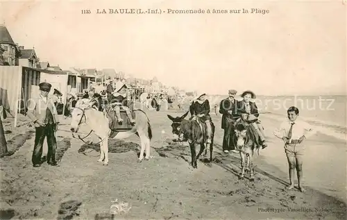 AK / Ansichtskarte La_Baule_sur_Mer_44 Promenade a anes sur la Plage 