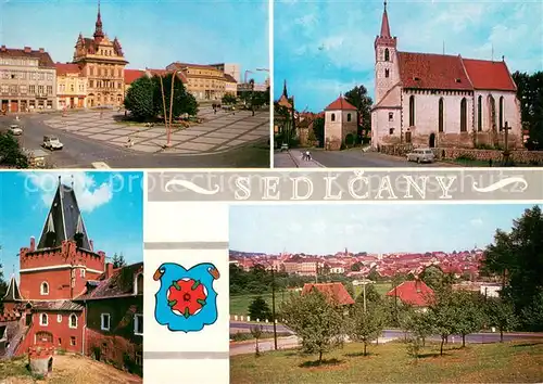 AK / Ansichtskarte Sedlcany Namesti Miru s radnici Kostel sv Martina Zamek Cerveny Hradek Celkovy pohled Sedlcany