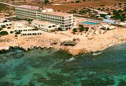 AK / Ansichtskarte Formentera Hotel Formentera Playa Fliegeraufnahme Formentera