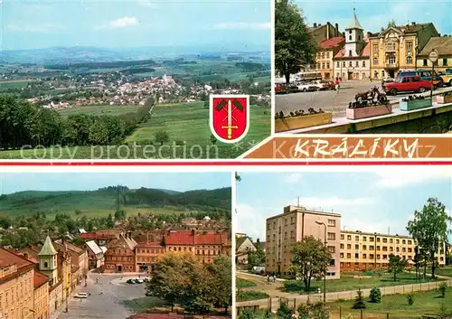 AK / Ansichtskarte Kraliky_CZ Panorama Nejstarsi zprava o ni se vaze Lezi mezi masivem Kralickeho Snezniku hrebenem se Suchym vrchem Byv radnice a domy na namesti jsou barokni 