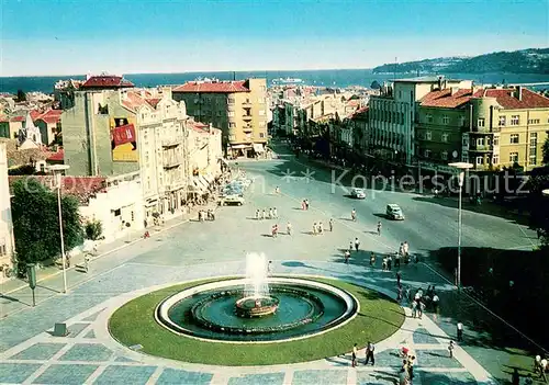 AK / Ansichtskarte Varna_Warna_Bulgaria Platz des 9. September 