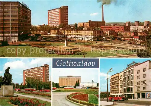 AK / Ansichtskarte Gottwaldov_Tschechien Rude namesti Prace a administrativni budovou np Svit Interhotel Moskva Centrum mesta Gottwaldov Tschechien