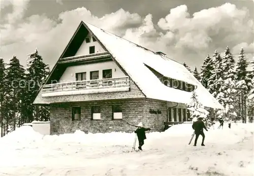 AK / Ansichtskarte Friedrichroda Heuberghaus im Winter Schnee Friedrichroda
