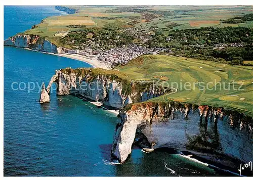 AK / Ansichtskarte Les_Falaises_d_Etretat La Manneporte Aiguille et la Porte d Aval vue aerienne 