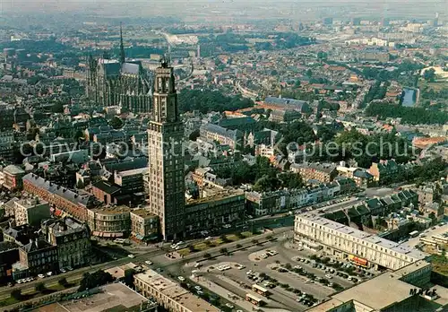 AK / Ansichtskarte Amiens_80 Vue generale aerienne avec la Tour Perret et La Cathedrale 
